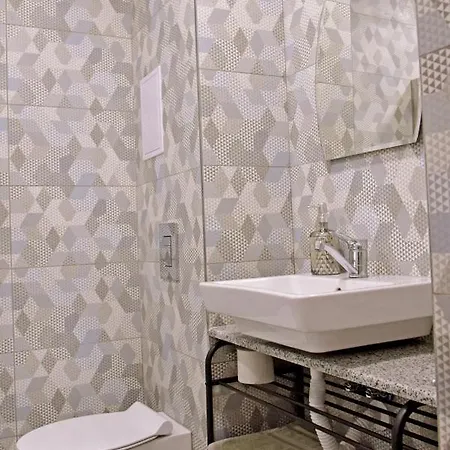 4 City's Sights And Apartment Burgas